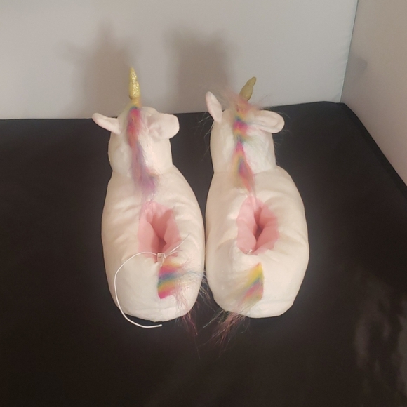 NWOT Rainbow Womens Unicorn size Med 7/8 slippers - Picture 3 of 8